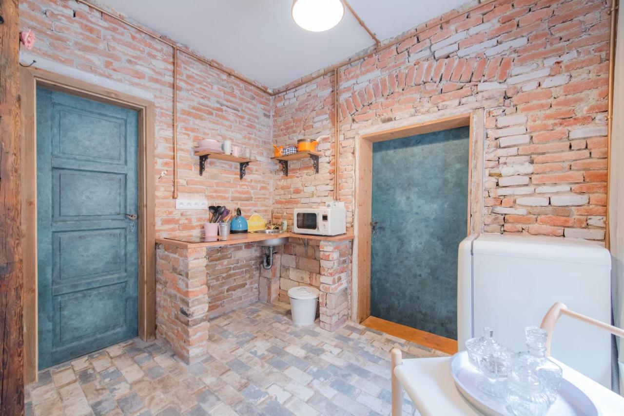 Accommodation At The Zeus Apartment Братислава Екстер'єр фото