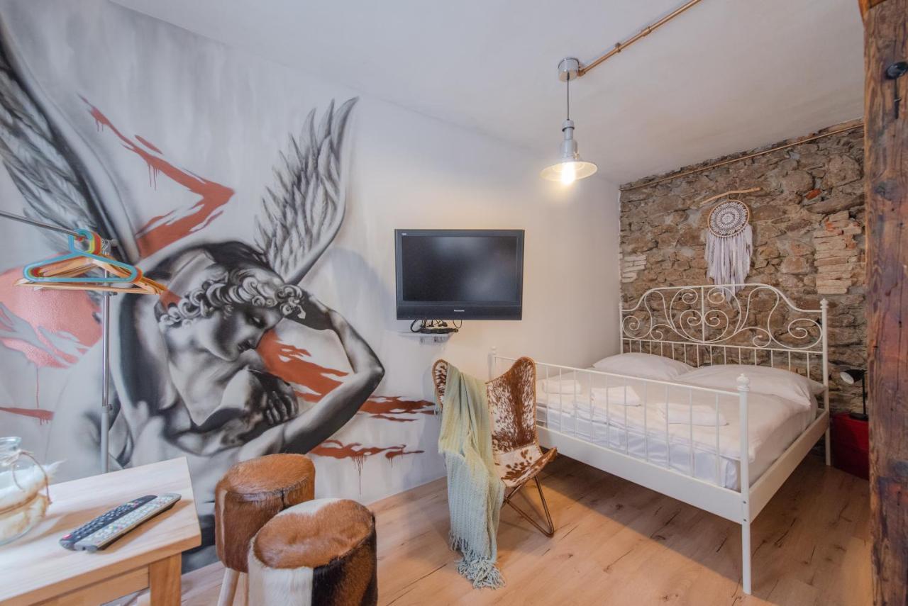 Accommodation At The Zeus Apartment Братислава Екстер'єр фото